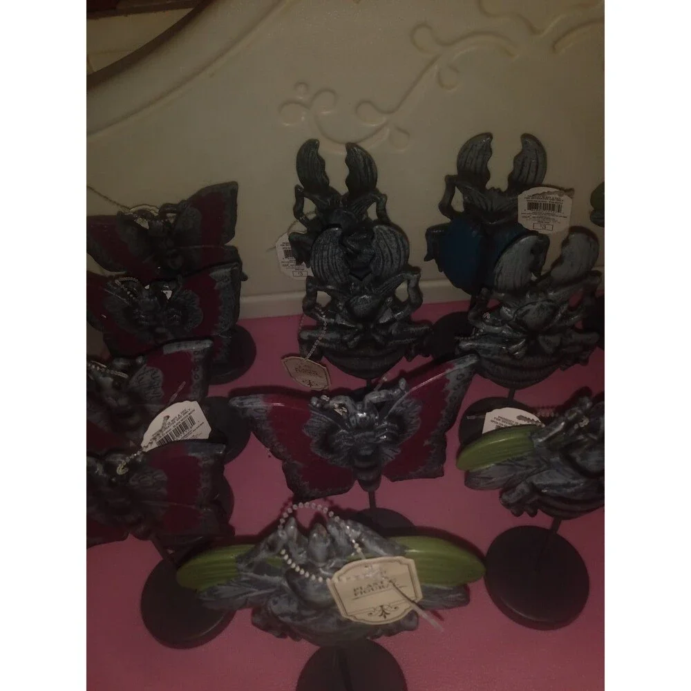 12 Target Bullseye Playground Halloween  Beetle Moth Fly Spooky Bug Figurines